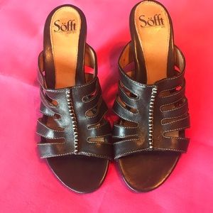 Sofft black strappy mule-style sandals, sz. 8
